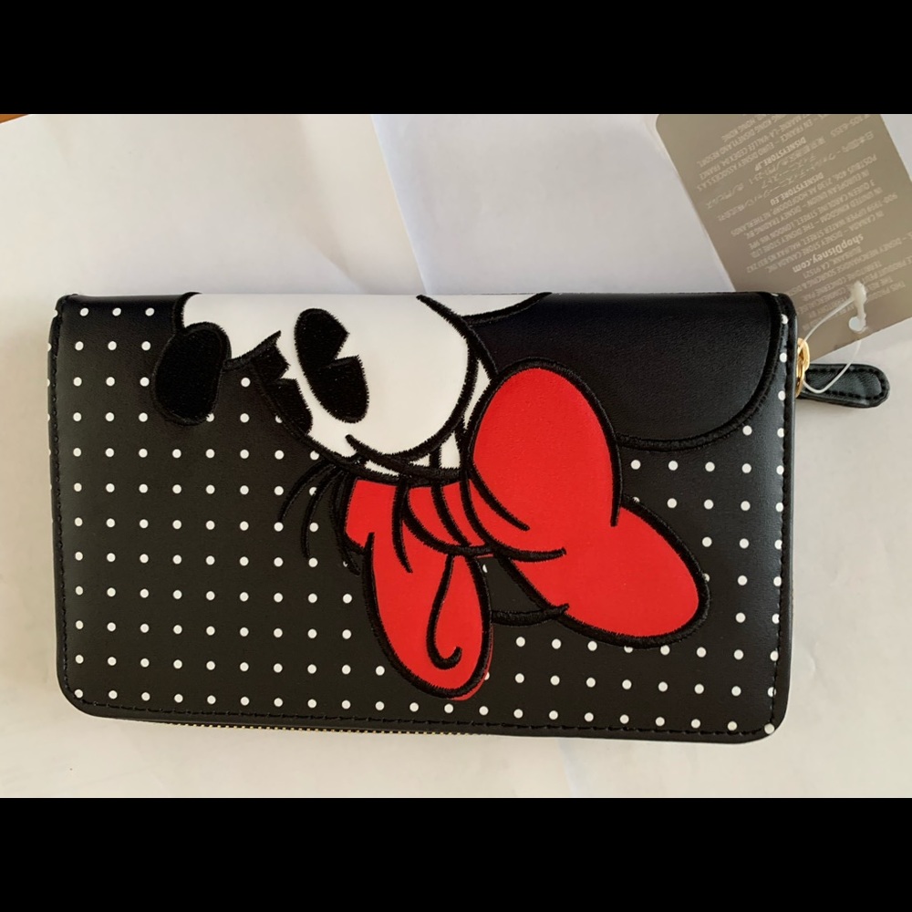 Minnie Mouse wallet. New.